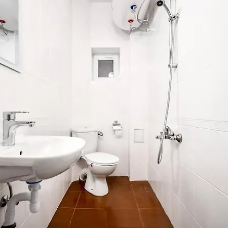 Apartment 2bdr Near Mall With Metro Access - Acs Sofia