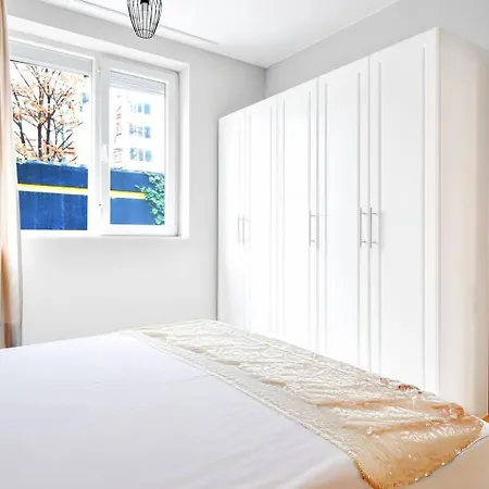 Apartment 2bdr Near Mall With Metro Access - Acs Sofia